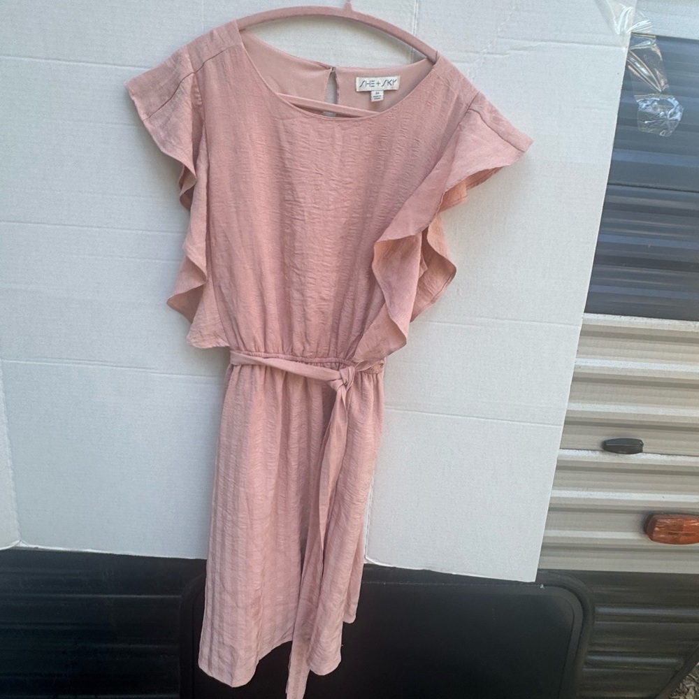 She + Sky Blush Ruffle Sleeve Midi Dress